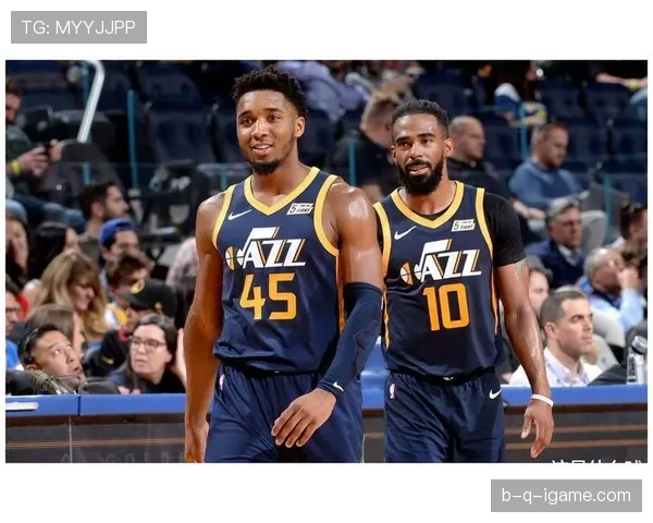 康利无球跑动改变防守布局，提升爵士进攻效率